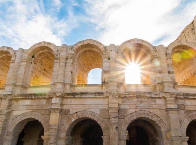 019_Schoene Aussichten Touristik - pixabay - the-amphitheatre-of-arles-2591508_1280